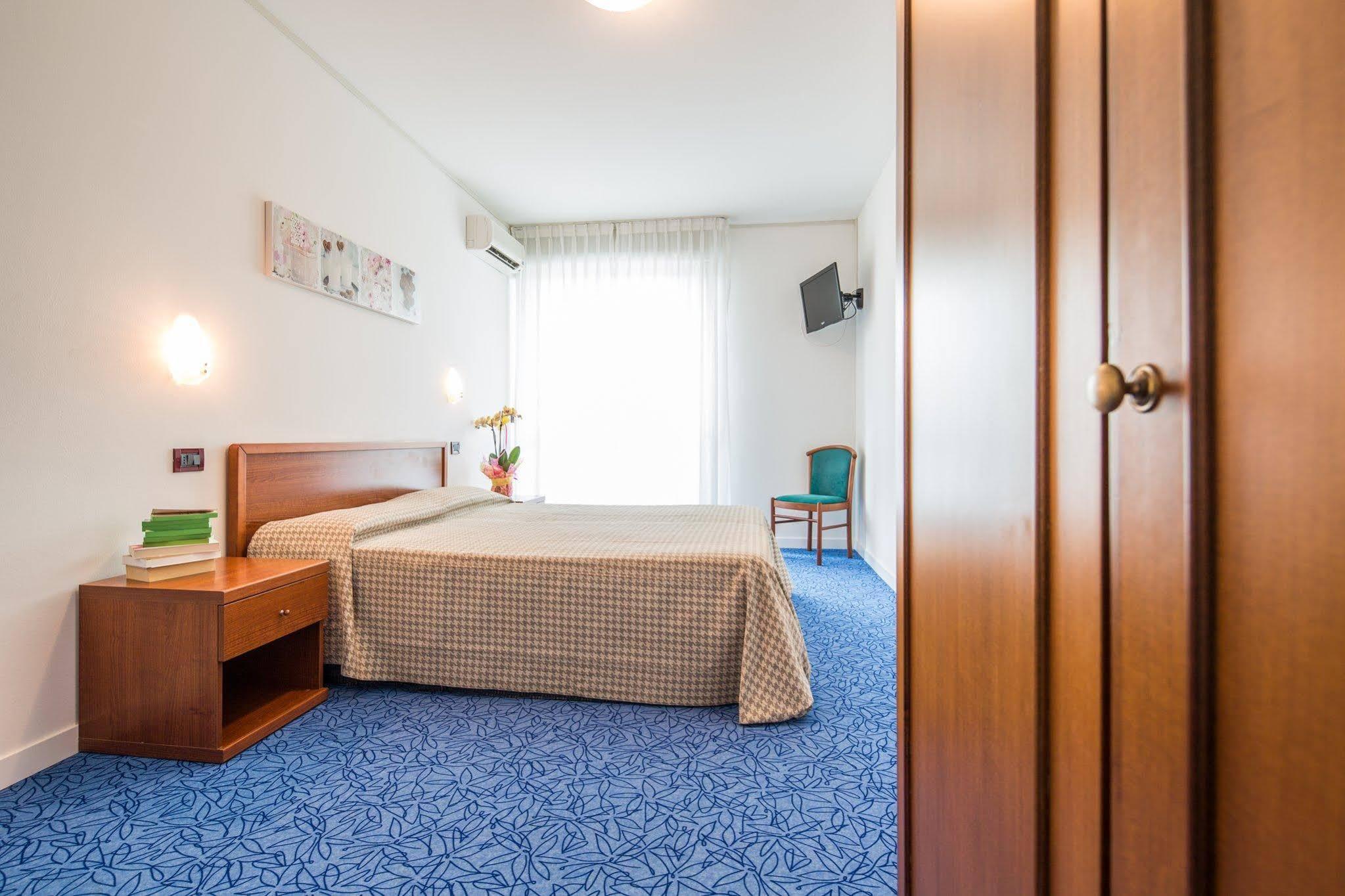 Hotel Olympia 리그나노 사비아도로 외부 사진